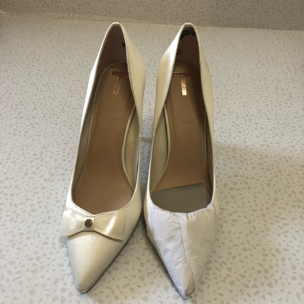 Ted Baker London Women’s Lilana Satin Bow High Heel Court Shoes Ivory Size 10.5 - Picture 10 of 12
